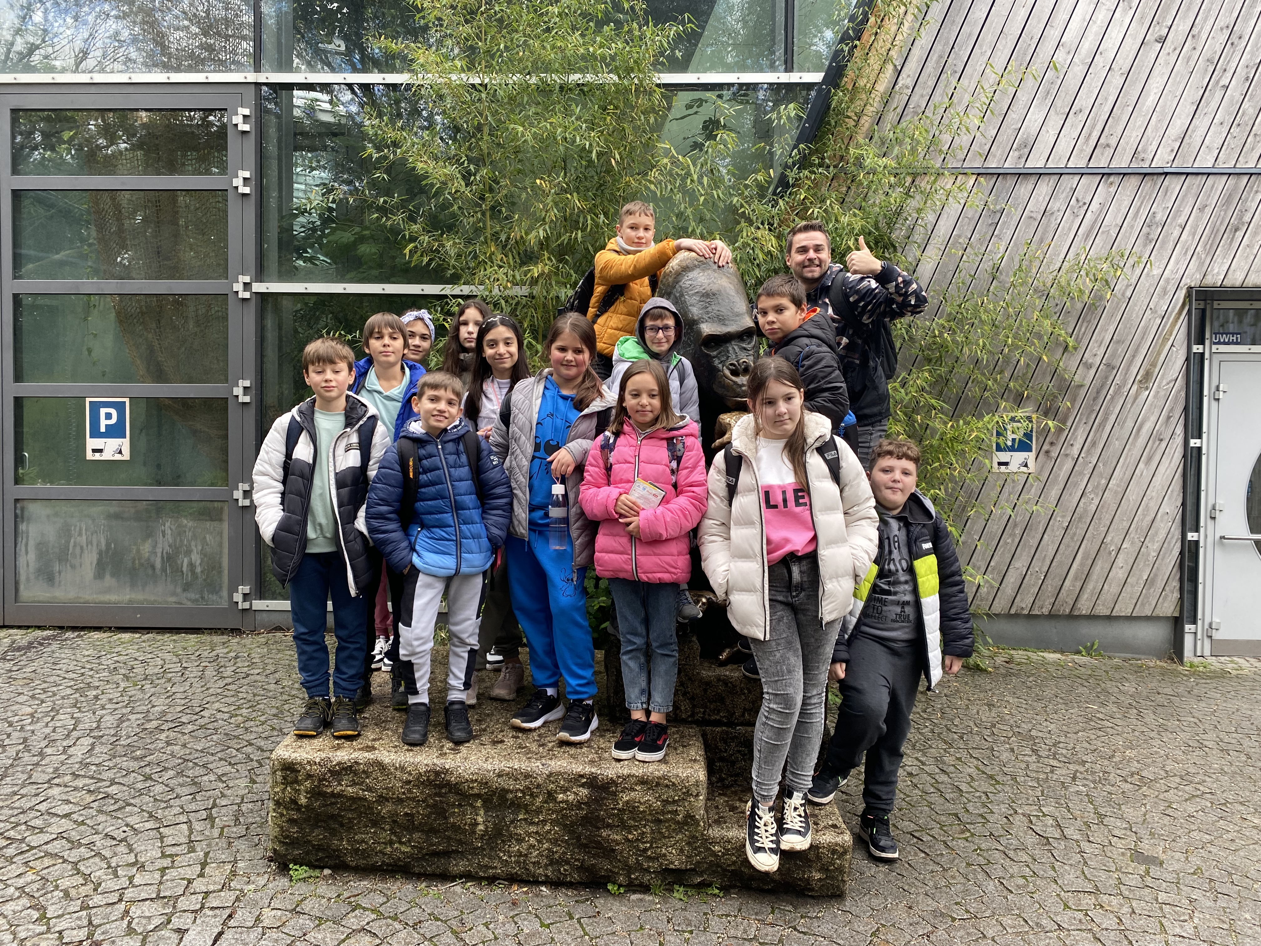 Gruppenfoto im Tierpark